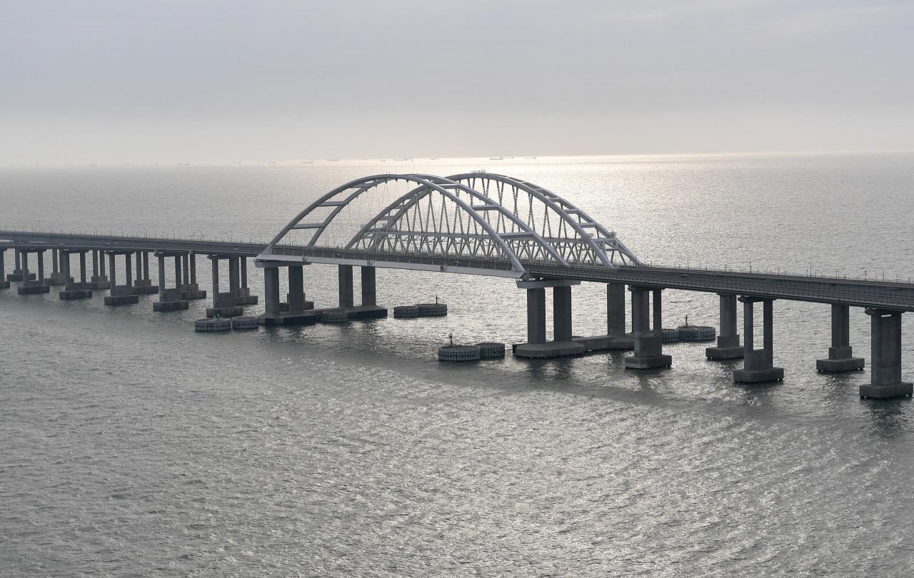 جسر القرم الذي يربط البر الروسي بشبه الجزيرة (أرشيفية)